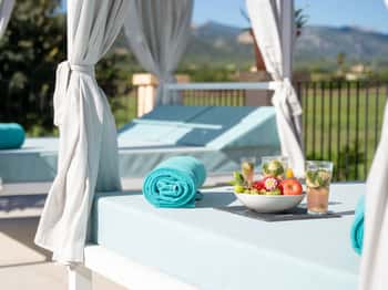 travel villas mallorca